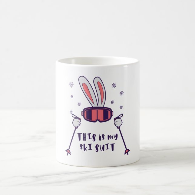 Mug C'est mon lapin de ski en combinaison de ski avec  (Centre)