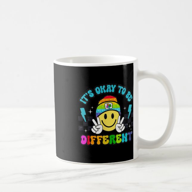 Mug C'est Okay D'être Différent Visage Souriant Puzzle (Droite)