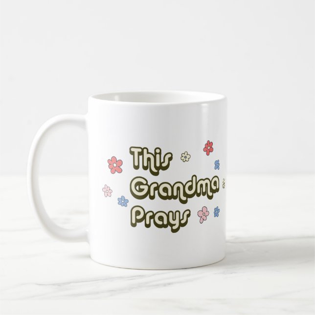 Mug Cette Grand-mère Prie Groovy (Gauche)