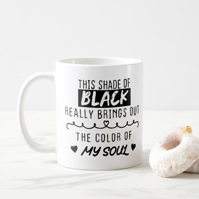 Mug Cette nuance de noir met vraiment en valeur la cou (Avec donut)
