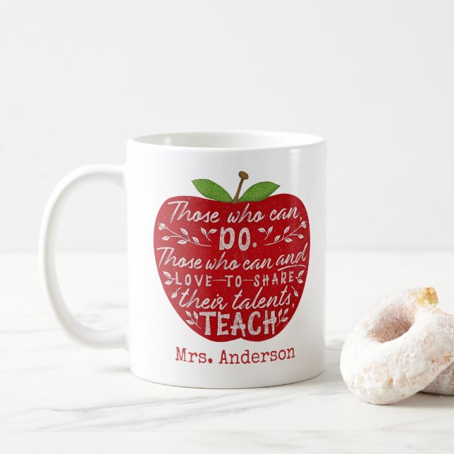 Mug Ceux qui peuvent apprendre citent Apple| Nom de l' (Avec donut)