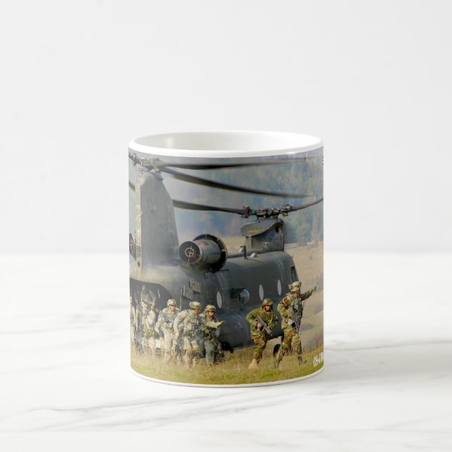 MUG CH-47D CHINOOK (Centre)