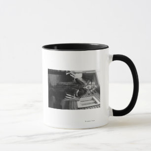 Mug Chaman esquimau et garçon malade en Alaska