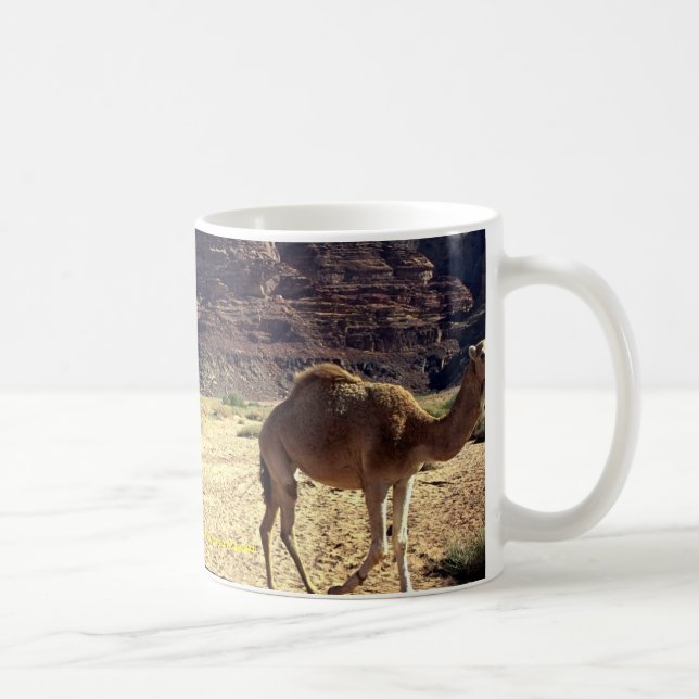 Mug Chameaux dans le désert du rhum de Wadi, désert de (Droite)