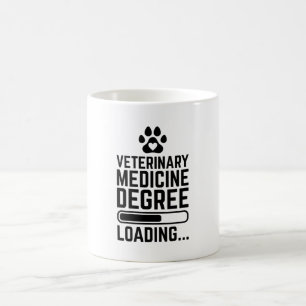 Mug Chargement d'un diplôme de médecine vétérinair