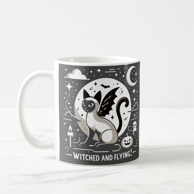 Mug Charme d'Halloween : Chat de Siamèse en vol Whimsi (Gauche)