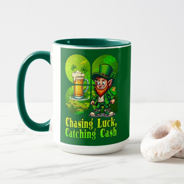 Mug Chasing Luck Catching Cash St Patrick’s - caneca (Avec donut)