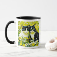 Chat adorable personnalisé dans un champ de margue