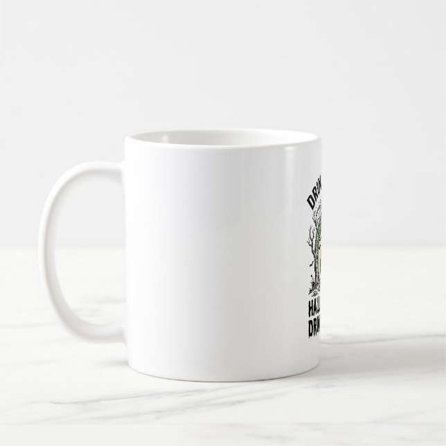 Mug Chat d'Halloween buvant un T-shirt de fête de la L (Gauche)