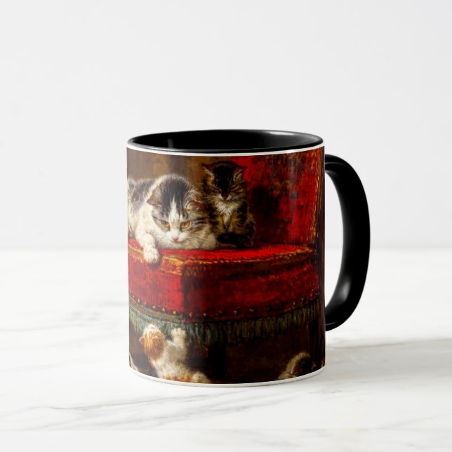 Mug Chat et chatons Jouer avec chaise (Devant droit)