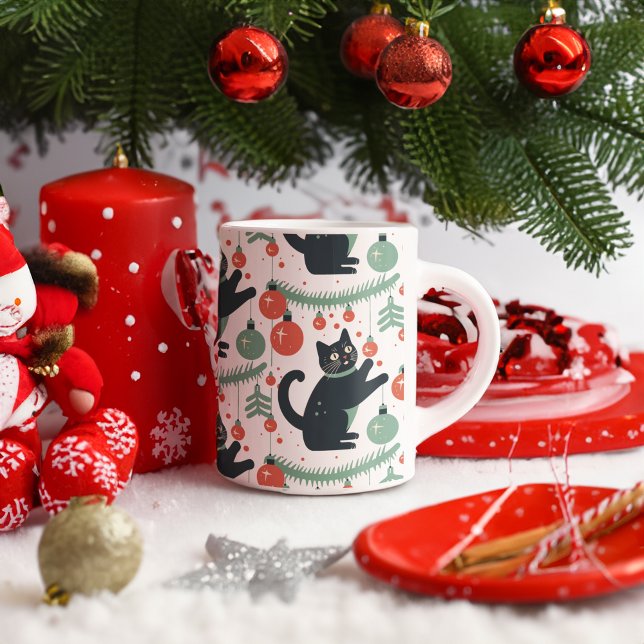 Mug Chat Jouer avec des ornements d'arbre de Noël (Créateur téléchargé)