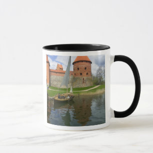 Mug Château d'île par le lac Galve, Trakai, Lituanie