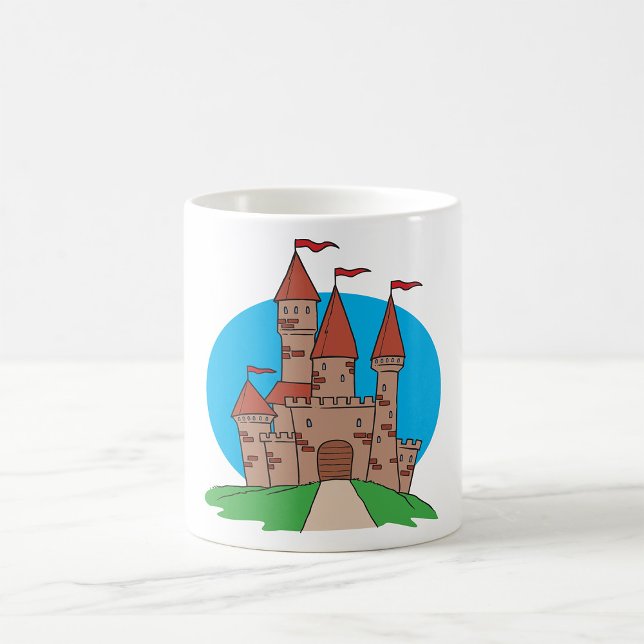 Mug Château médiéval sur une colline avec des drapeaux (Créateur téléchargé)
