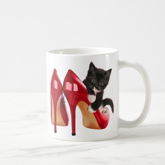 Mug Chaton noir et blanc dans la chaussure rouge (Droite)