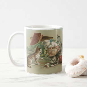Mug Chatons victoriens vintage jouant dans un panier à