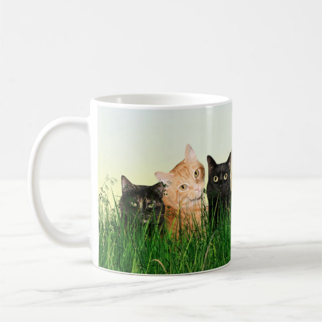 Mug Chats de Kitty dans l'herbe (Gauche)