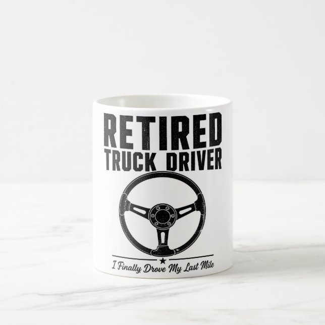Mug Chauffeur de Camion Retraité café - J'ai Enfin Con (Centre)