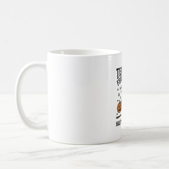 Mug Chemise de professeur Halloween avec livres de sor (Gauche)