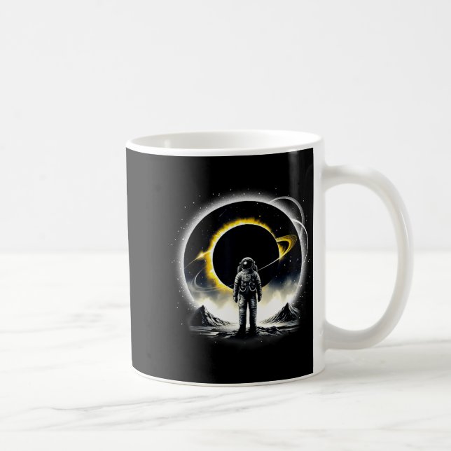 Mug Chemise drôle Astronaute Espace Éclipse Planète Sc (Droite)