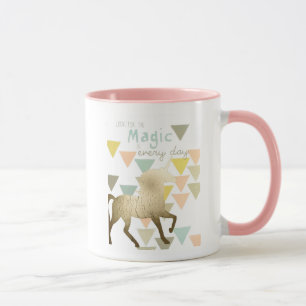 Mug Cherchez la licorne magique au quotidien or