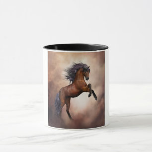 Mug Cheval brun friésien s'élevant avec des nuages bru