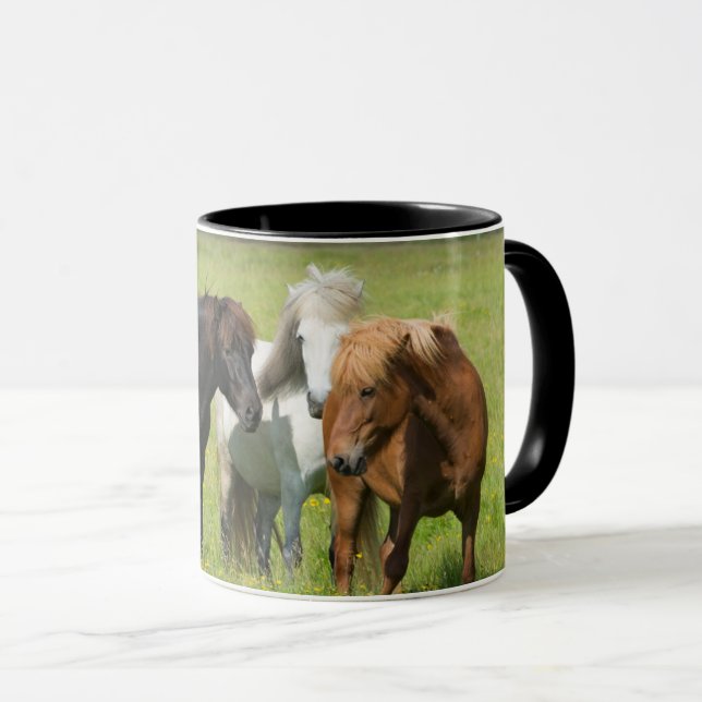 Mug Chevaux dans le ranch, sud de l'Islande (Devant droit)