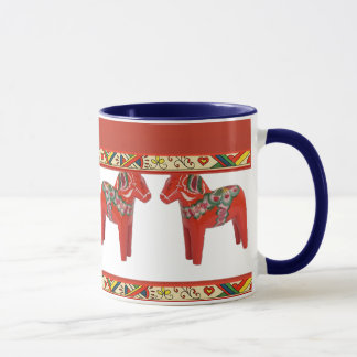 Mug Chevaux de Dala de Suédois avec la frontière d'art
