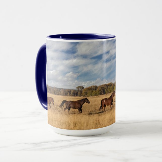 Mug Chevaux juste à l'extérieur du parc national de Gr (Devant gauche)