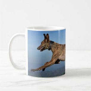 Mug Chien Brindled courant de lévrier de Lurcher de