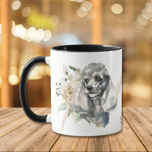 Mug Chien de caniche à bouquet de rose blanche