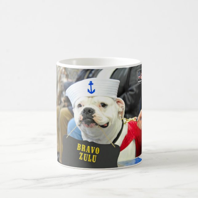 MUG CHIEN DU SERVICE MILITAIRE AMÉRICAIN (Centre)