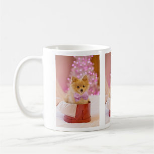 Mug Chien mignon avec cou rose Photographie de Noël