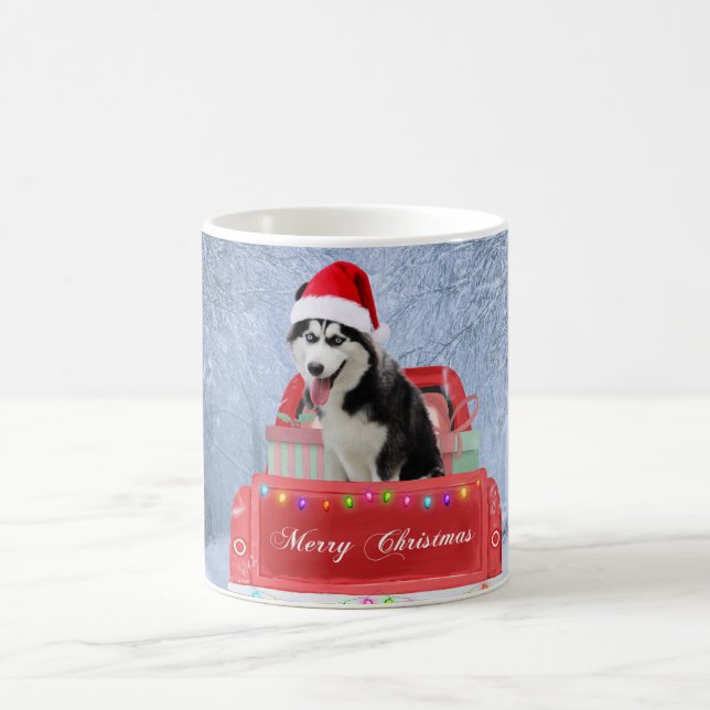 Mug Chien sibérien Husky en neige assis Camion de Noël (Centre)