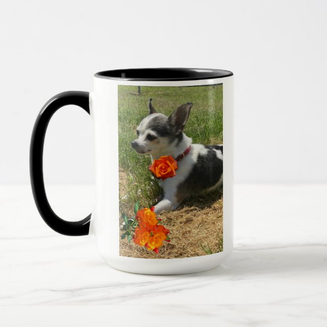 Mug Chihuahua noir blanc avec inspiration Rose orange (Gauche)