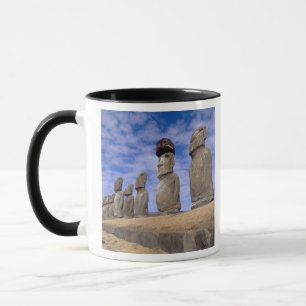 Mug Chili, Île de Pâques. Les 15 Moais à Ahu