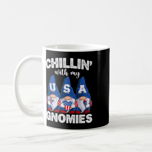 Mug Chillin avec des gnomes 4 juillet Jour de l'indépe (Gauche)