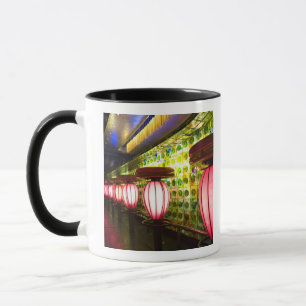 Mug Chine, Shanghai. Bar dans le bar Xin Tian Di