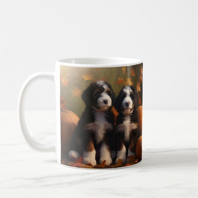 Mug Chiots Bernedoodle Délice d'Automne Citrouille (Gauche)
