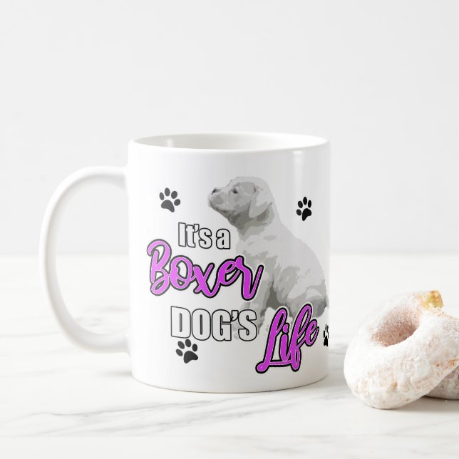 Mug Chiots de boxeur - chien blanc de boxeur (Avec donut)