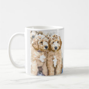 Mug Chiots Goldendoodle jouant mignon