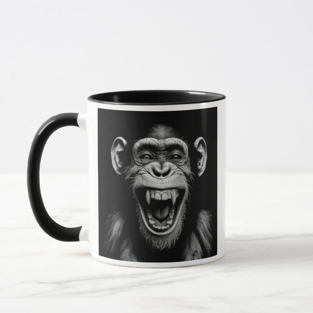 Mug Chita, le chimpanzé fidèle de Tarzan. (Gauche)