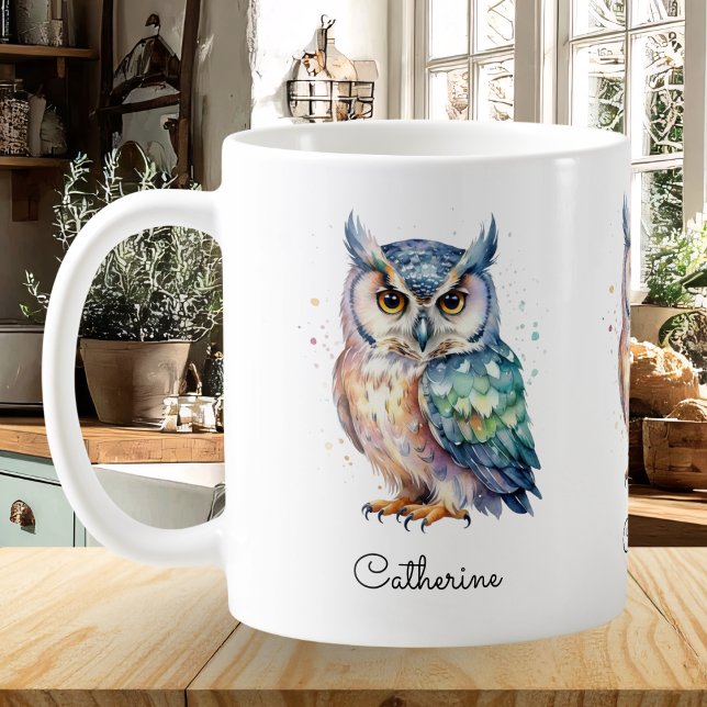 Mug Chouette à l'aquarelle moderne nom personnalisé (A personalized offee mug with owl illustration in a watercolor style)
