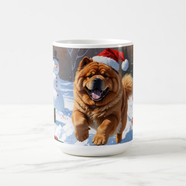 Mug Chow Chow courant dans la neige avec un chapeau de (Centre)