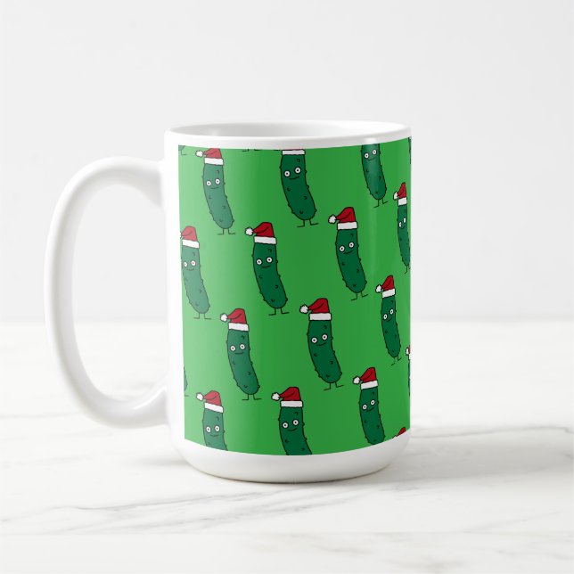 Mug Christmas Dill Pickle wearing a Santa Hat (Gauche)