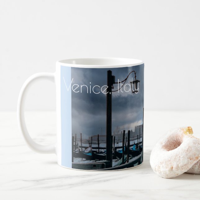Mug Ciel maussade à Venise, Italie (Avec donut)