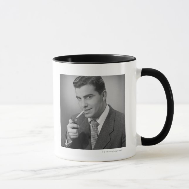 Mug Cigarette d'éclairage d'homme (Droite)