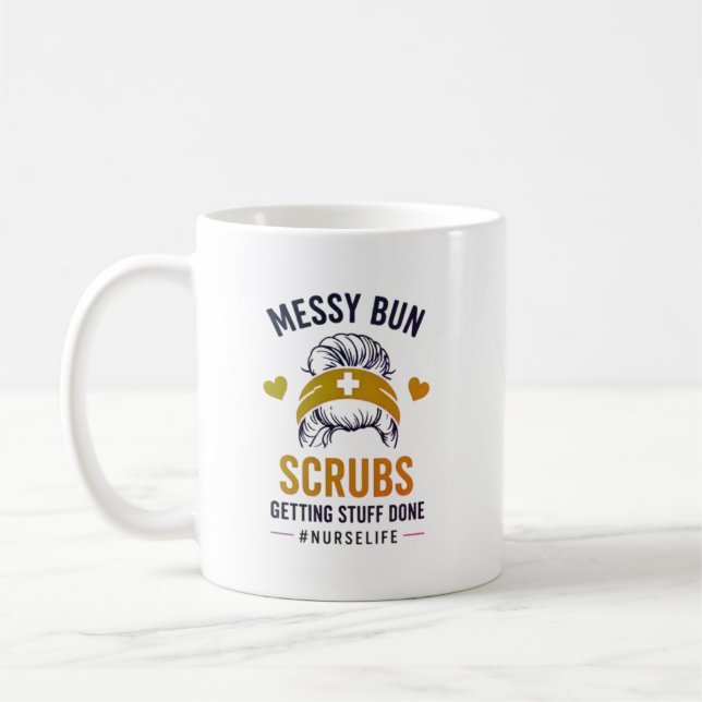 Mug Citations de la vie d'infirmière en chignon désord (Gauche)