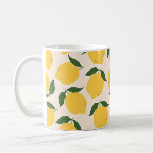 Mug Citrons jaunes juteux, feuilles verts. Fraîchement