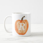 Mug Citrouille monogramme<br><div class="desc">Design citrouille aquarelle qui peut être personnalisé avec un original ou un monogramme.</div>