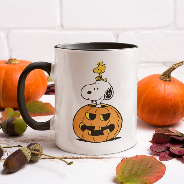 Mug Citrouille Snoopy & Woodstock (Mug on counter)
